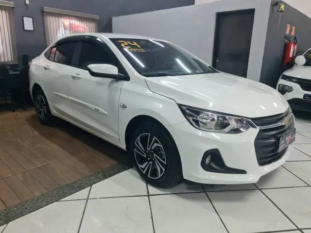Carro Chevrolet Onix Plus 2024 LT 1.0