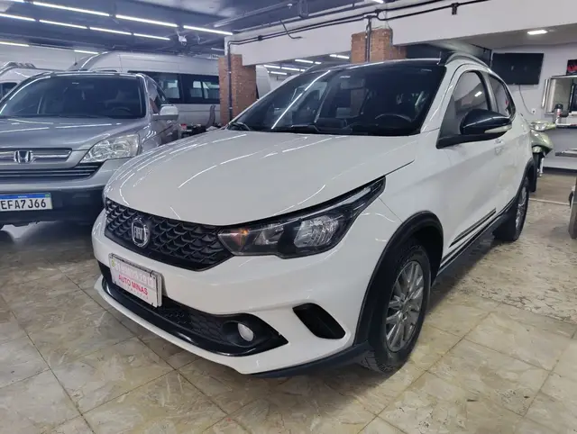 Carro Fiat Argo 2020 1.3 Trekking (Flex)