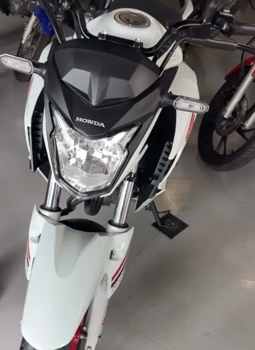 Moto Honda CB 250F Twister 2022 (CBS)