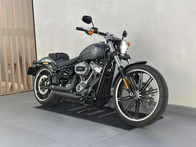 Moto Harley-Davidson Softail 2021 BREAKOUT FXBRS