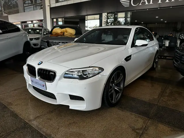 Carro BMW M5 2014 4.4 V8