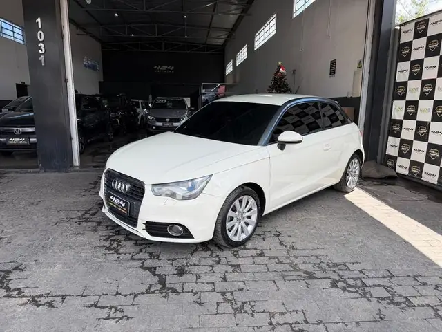 Carro Audi A1 2011 1.4 TFSI Attraction S Tronic