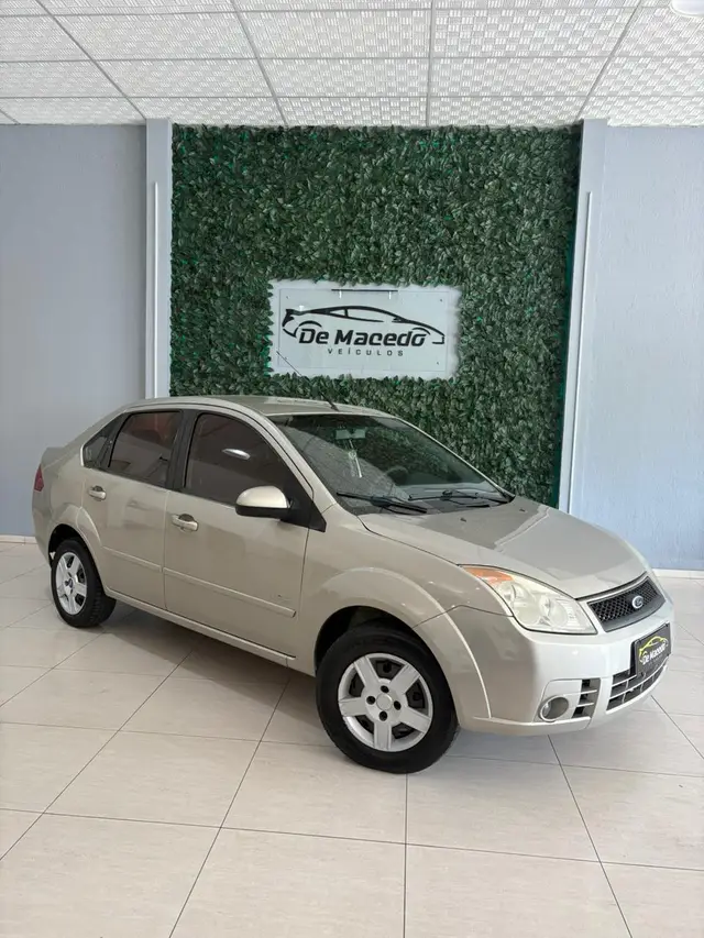 Carro Ford Fiesta Sedan 2010 1.6 (Flex)
