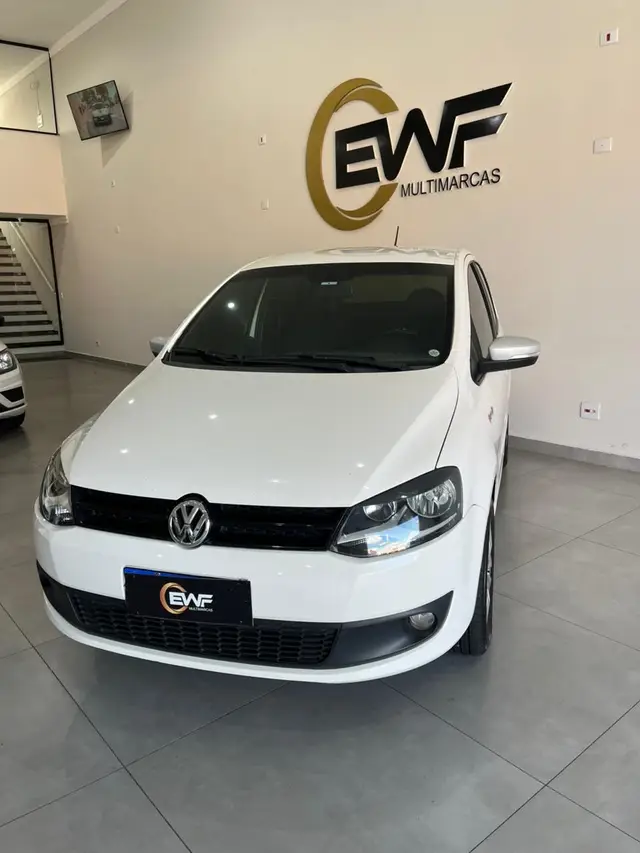 Carro Volkswagen Fox 2014 1.6 VHT Rock in Rio (Flex)