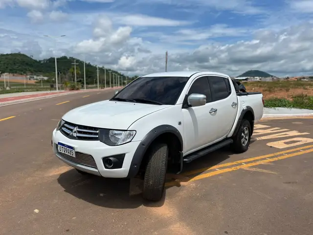 Carro Mitsubishi L200 Triton Sport 2015 3.2 Di-D 4x4 GLS