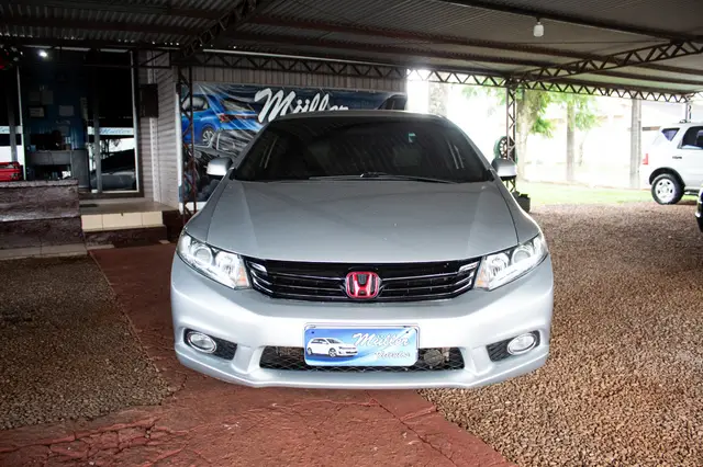 Carro Honda Civic 2012 New  LXS 1.8 16V i-VTEC (Flex)