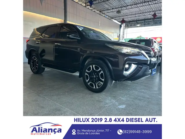 Carro Toyota Hilux Cabine Dupla 2019 Hilux 2.8 TDI SRX CD 4x4 (Aut)
