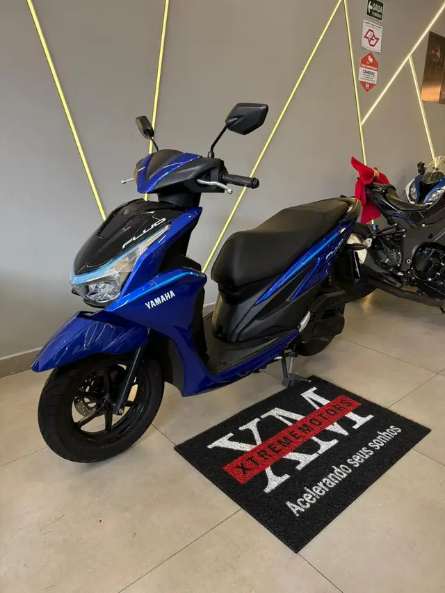 Moto Yamaha Fluo 2026 Hybrid Connected