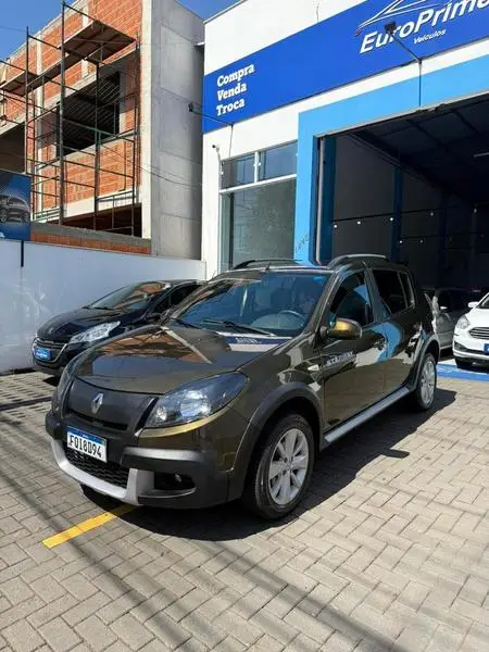 Carro Renault Sandero Stepway 2014 1.6 16V Hi-Flex (aut)