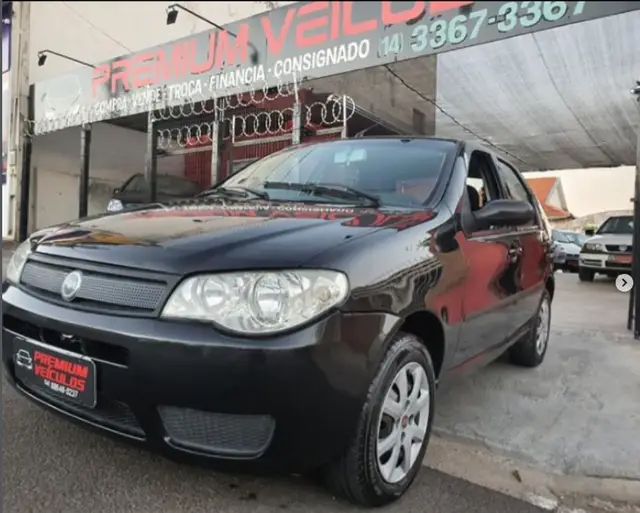Carro Fiat Palio 2014 Attractive 1.0 8V (Flex)