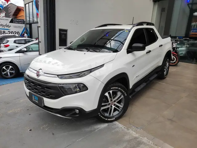 Carro Fiat Toro 2017 Freedom 2.0 diesel MT6 4x2
