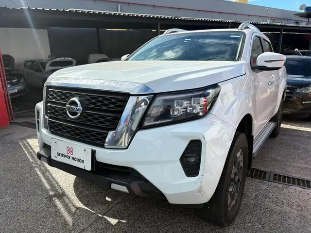 Carro Nissan Frontier 2023 XE CD 4x4 2.3 Bi-TB Diesel Aut.