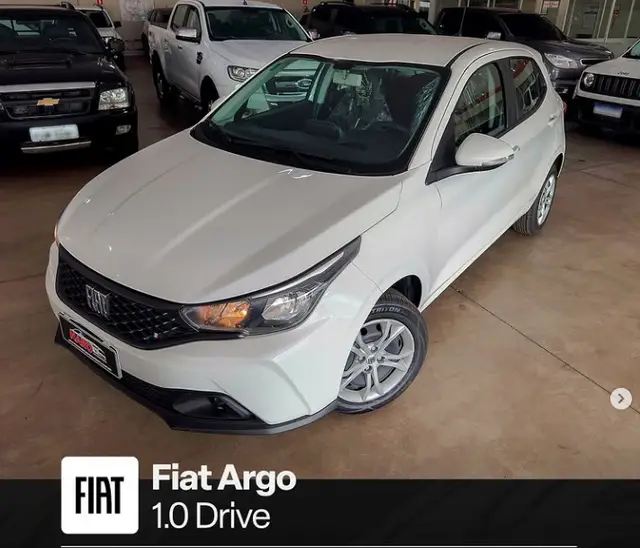 Carro Fiat Argo 2025 Drive 1.0