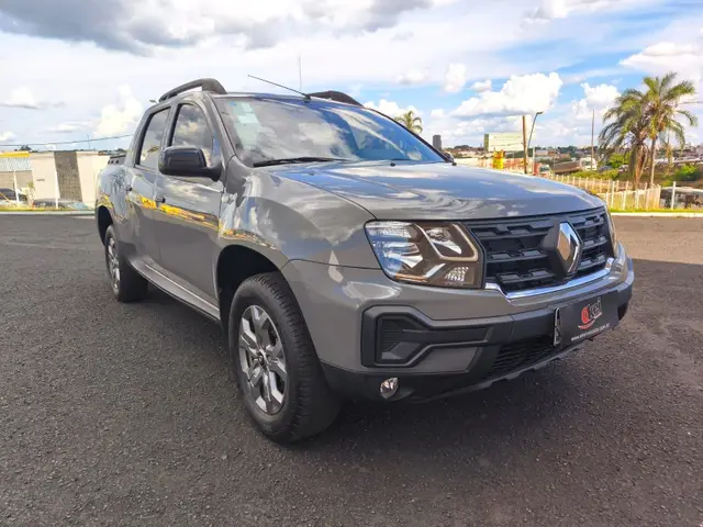 Carro Renault Oroch 2025 Intense 1.6 (Flex)