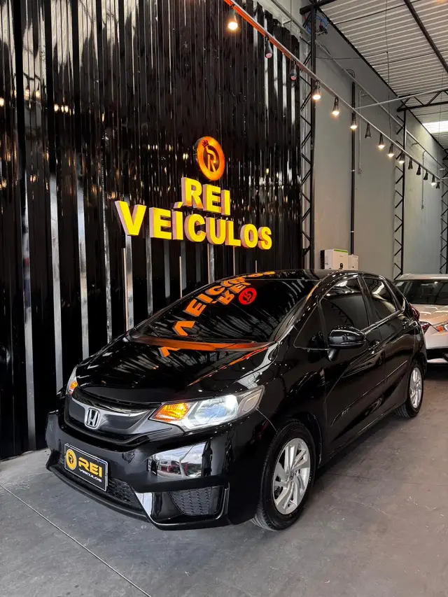 Carro Honda Fit 2015 1.5 16v LX CVT (Flex)