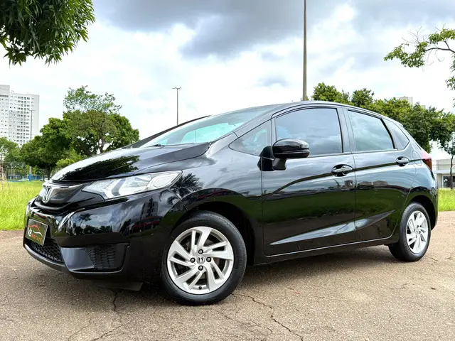 Carro Honda Fit 2016 1.5 16v LX CVT (Flex)