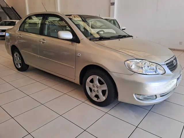 Carro Toyota Corolla 2005 Sedan XLi 1.6 16V (aut)