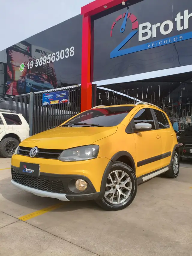 Carro Volkswagen CrossFox 2013 1.6 VHT (Flex)