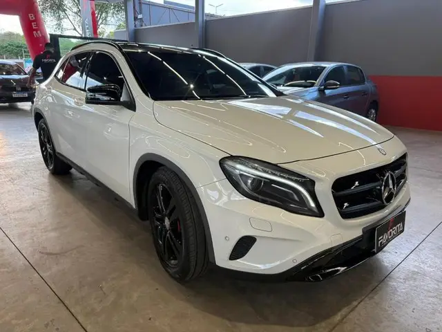 Carro Mercedes-Benz GLA 250  2015 GLA 250 Enduro