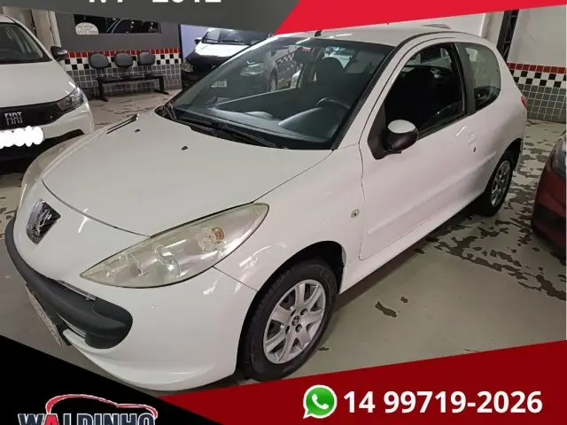 Carro Peugeot 207 2012 Hatch XR 1.4 8V (flex) 4p
