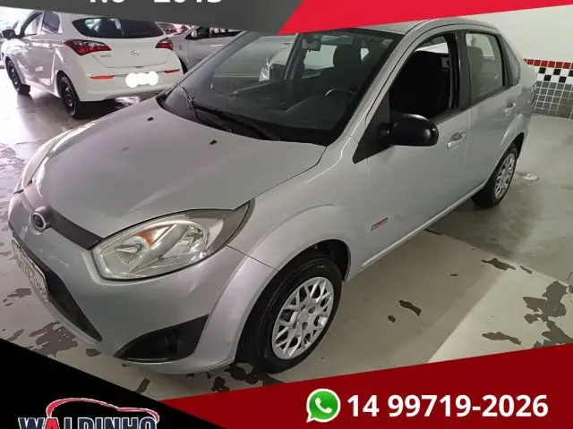 Carro Ford Fiesta Sedan 2013 SE 1.6 Rocam (Flex)
