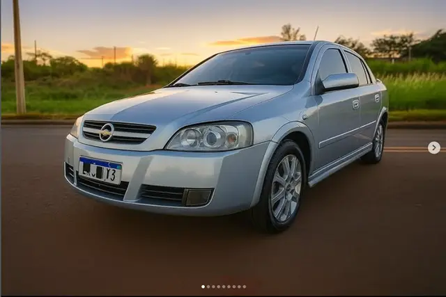 Carro Chevrolet Astra Sedan 2011 Advantage 2.0 (Flex)