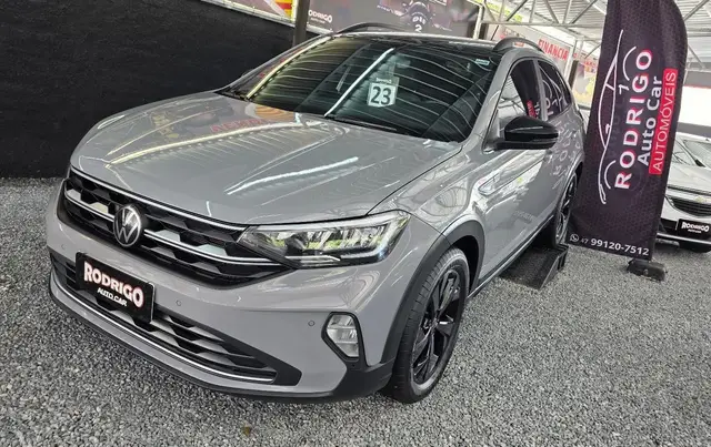 Carro Volkswagen Nivus 2023 Highline 200 TSI