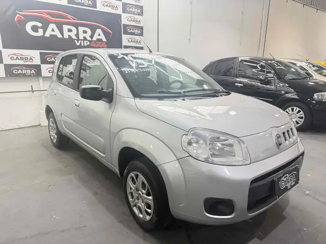 Carro Fiat Uno 2015 Attractive 1.0 8V (Flex) 4p