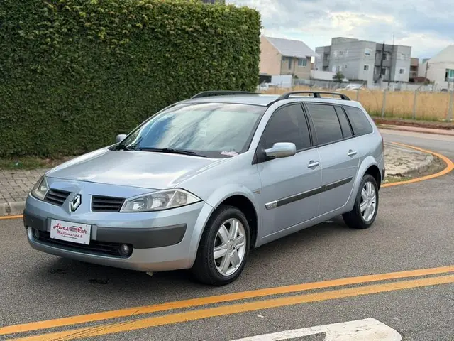 Carro Renault Megane Grand Tour 2008 Mégane Grand Tour Dynamique 2.0 16V