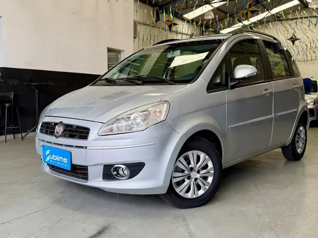 Carro Fiat Idea 2012 Attractive 1.4 8V (Flex)