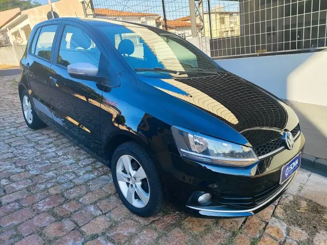 Carro Volkswagen Fox 2016 1.6 MSI Rock in Rio (Flex)