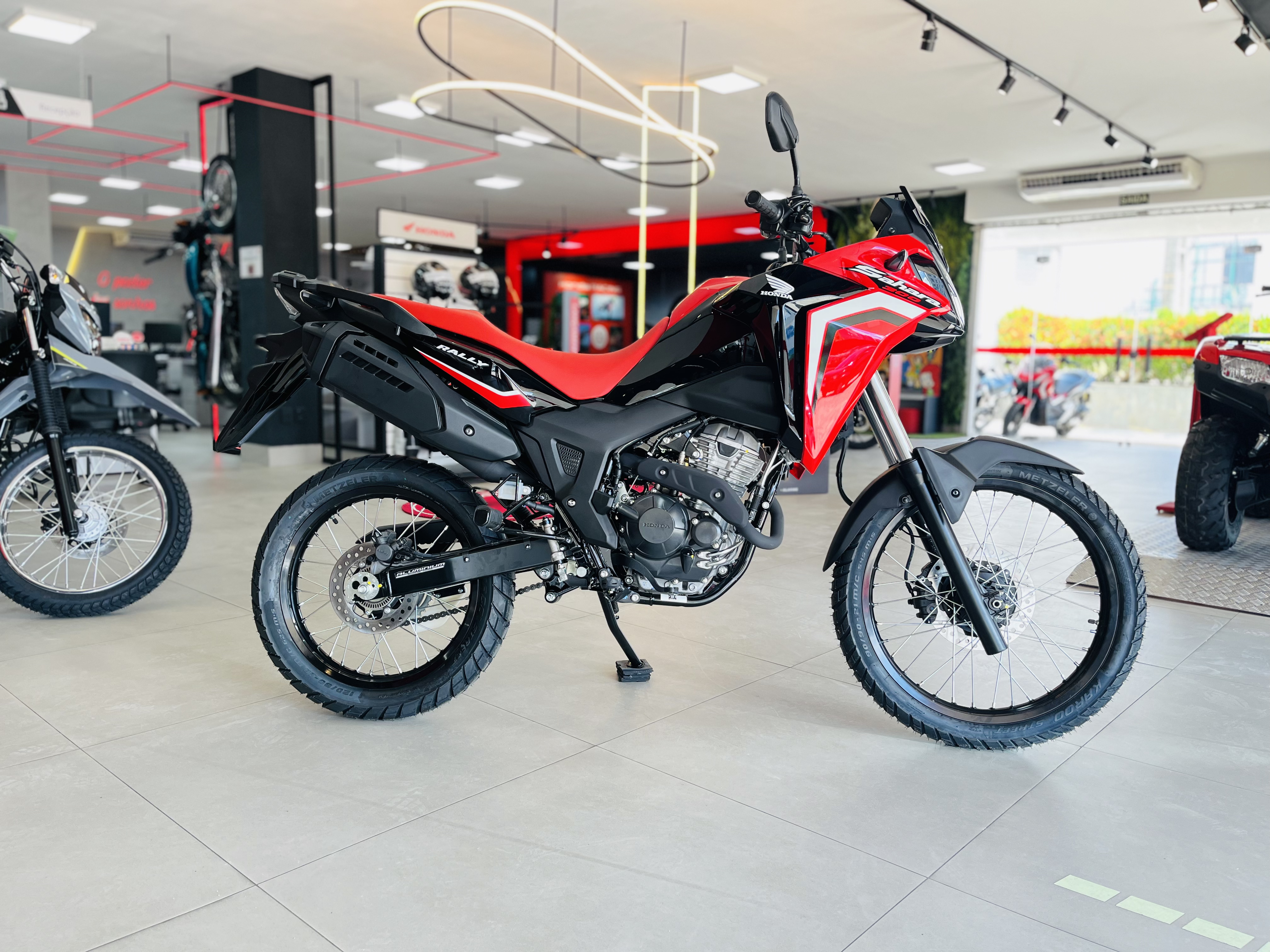 Moto Honda XRE Sahara 300 2026 Rally