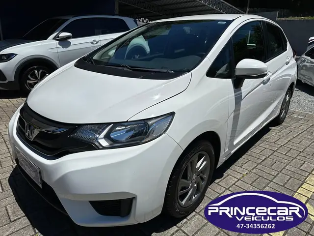 Carro Honda Fit 2015 1.5 16v LX CVT (Flex)
