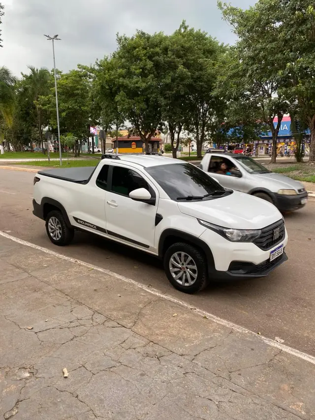 Carro Fiat Strada 2021 Endurance 1.4 CS (Flex)