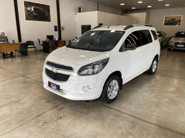 Carro Chevrolet Spin 2018 Advantage 5S 1.8 (Flex) (Aut)