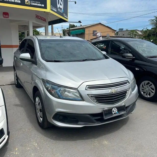 Carro Chevrolet Onix 2016 1.4 LT SPE/4