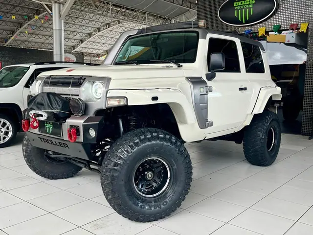 Carro Troller T4 2016 3.2 Diesel