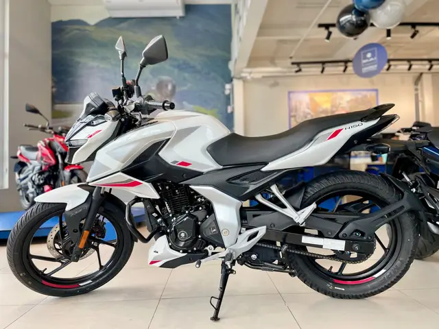 Moto Bajaj Pulsar 2026 N150