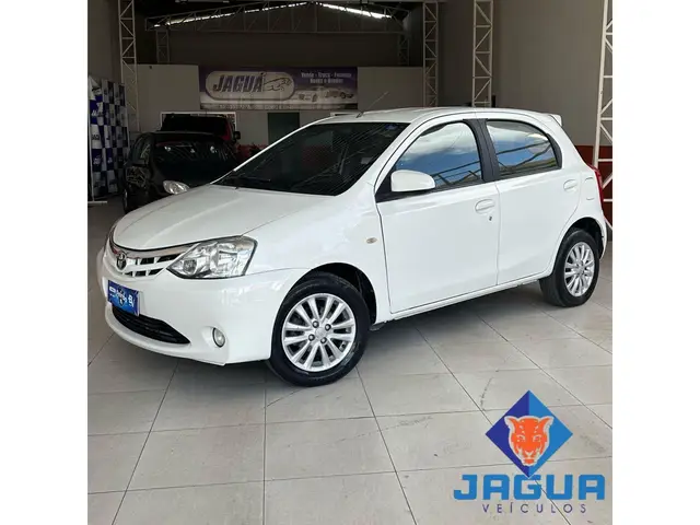Carro Toyota Etios 2014 XLS 1.5 (Flex)