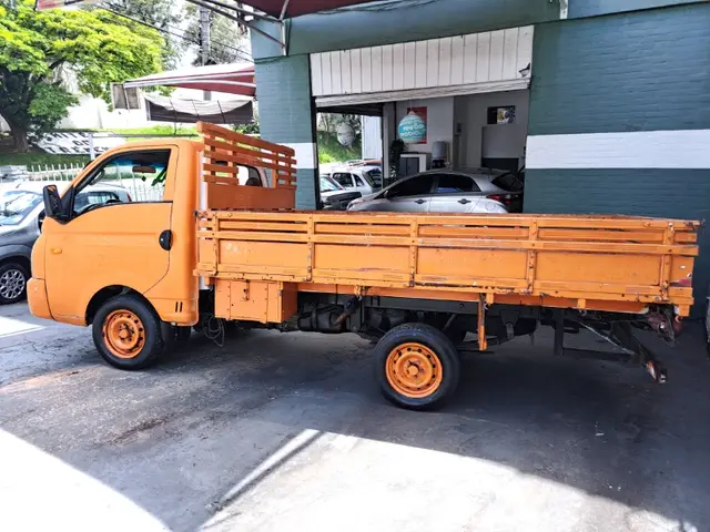 Caminhão Hyundai HR 2014 2.5 CRDi HD Longo sem Caçamba