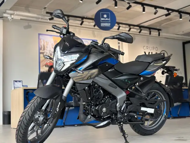 Moto Bajaj Dominar 200 2026 NS200