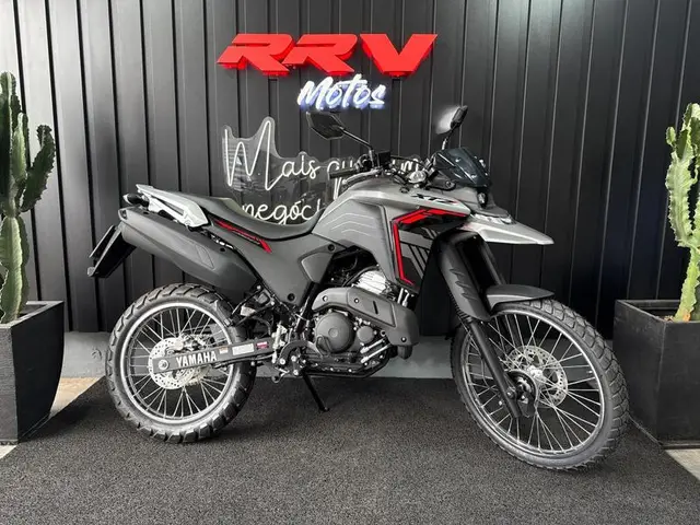 Moto Yamaha XTZ 250 Lander 2025 Connected