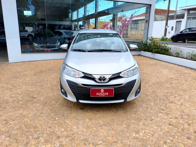 Carro Toyota Yaris Sedan 2019 1.5 XL CVT (Flex)