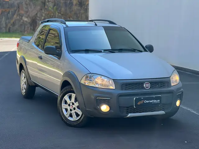 Carro Fiat Strada 2014 Working 1.4 (Flex) (Cabine Dupla)
