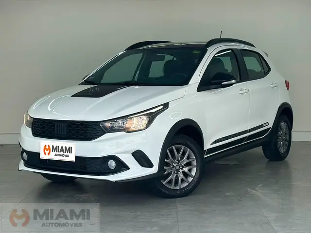 Carro Fiat Argo 2021 Trekking 1.3 (Flex)