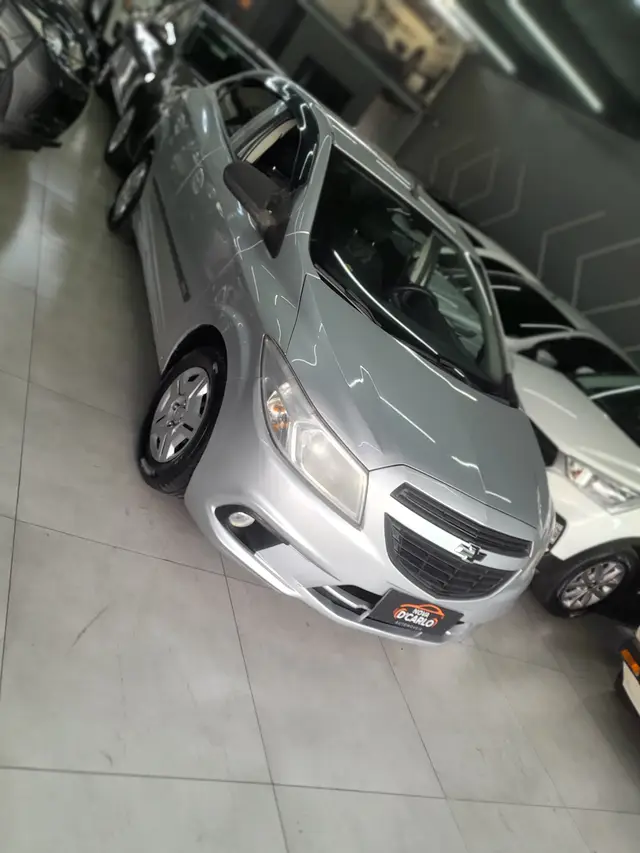 Carro Chevrolet Onix 2017 1.0 Joy SPE/4