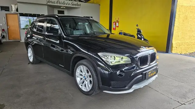 Carro BMW X1 2015 2.0 sDrive20i Activeflex