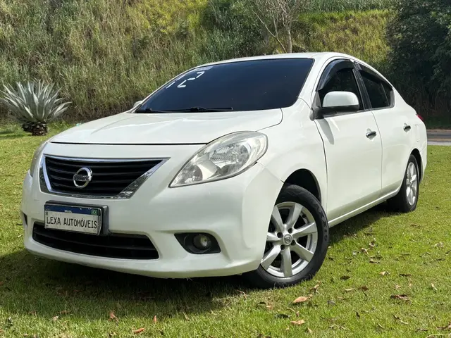 Carro Nissan Versa 2012 1.6 16V SV (Flex)