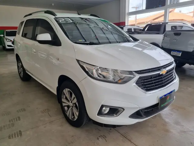 Carro Chevrolet Spin 2023 Premier 1.8 (Aut.)