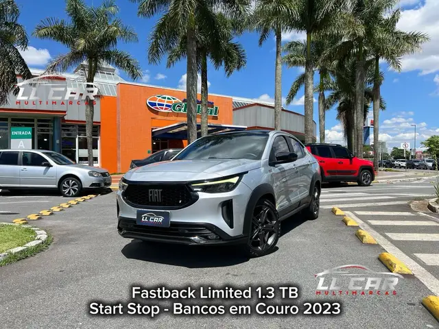 Carro Fiat Fastback 2023 Turbo 270 Limited Edition